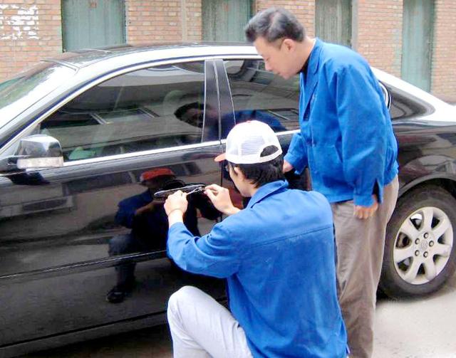 东丽区开锁公司：车钥匙坏了怎么办